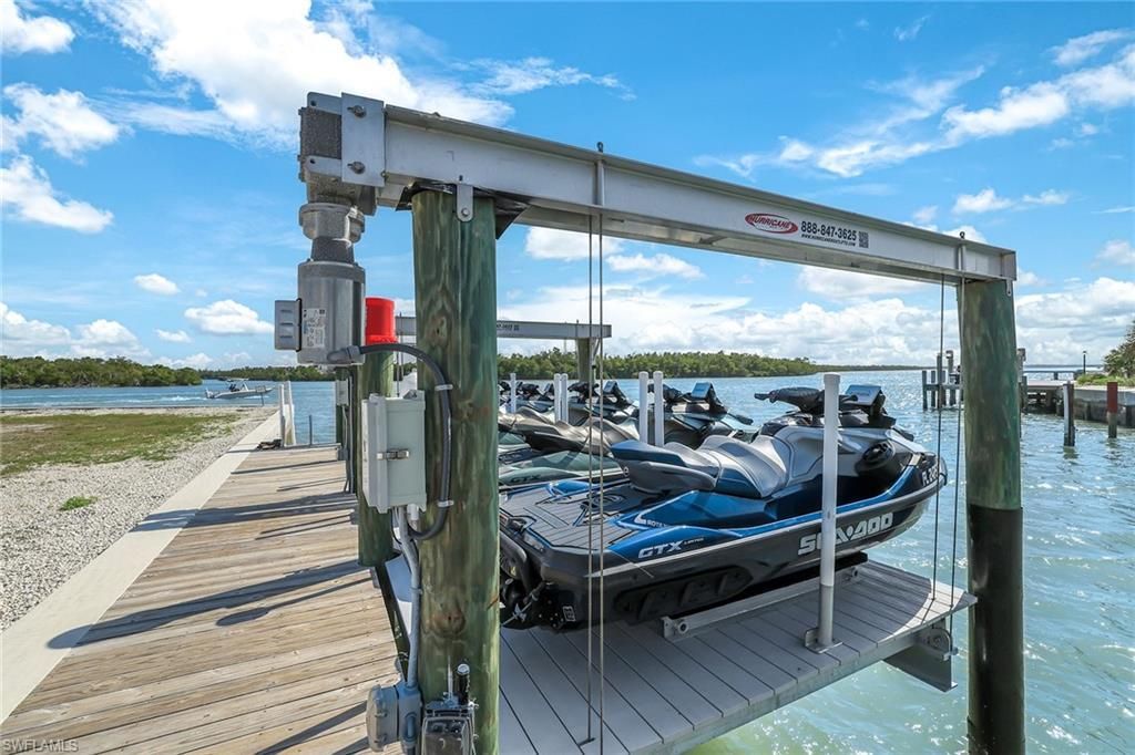 110 East Ct, Naples, FL 34140 Photo