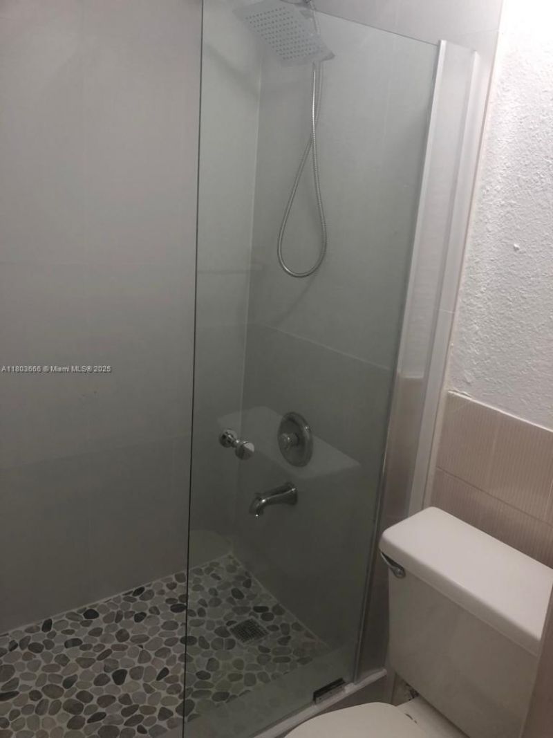 250 180th Dr, Unit 108, Sunny Isles Beach, FL 33160 Photo