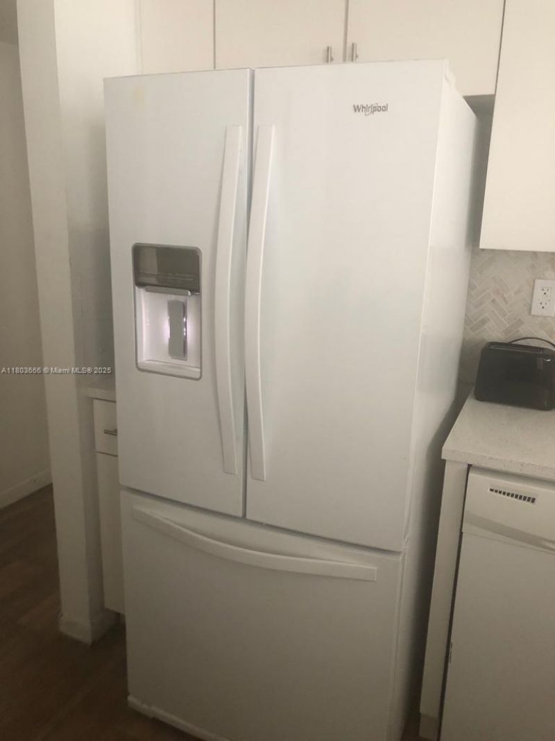 250 180th Dr, Unit 108, Sunny Isles Beach, FL 33160 Photo