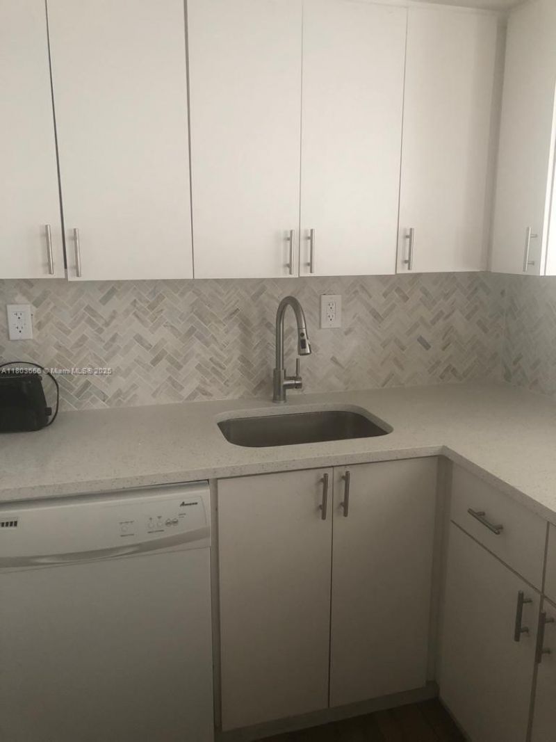 250 180th Dr, Unit 108, Sunny Isles Beach, FL 33160 Photo