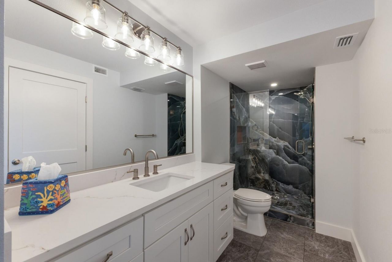 4200 Gulf Dr, Unit 104, Holmes Beach, FL 34217 Photo