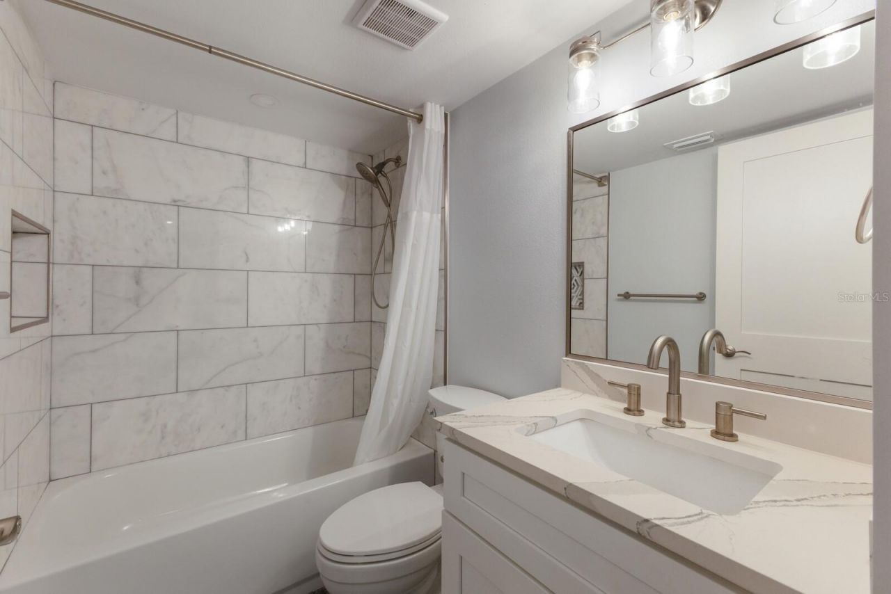 4200 Gulf Dr, Unit 104, Holmes Beach, FL 34217 Photo