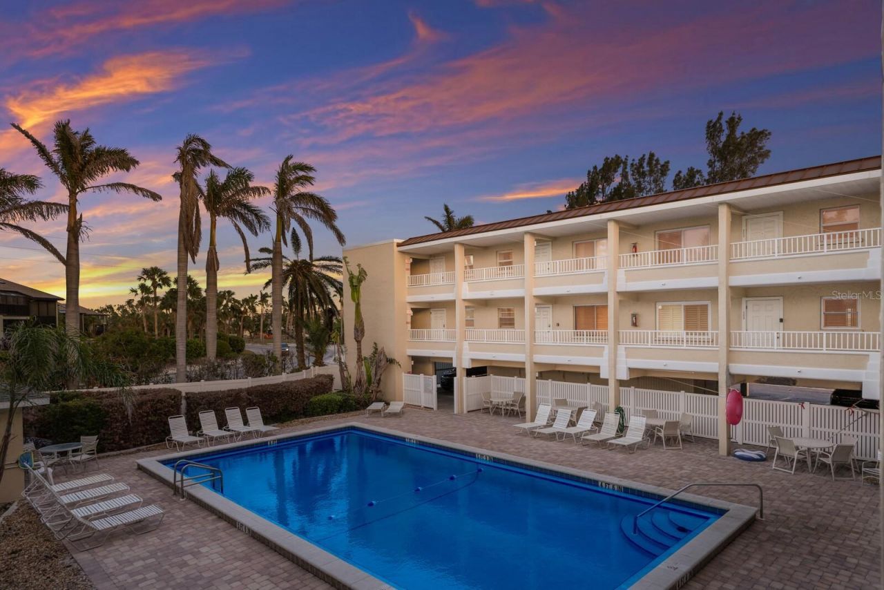 4200 Gulf Dr, Unit 104, Holmes Beach, FL 34217 Photo