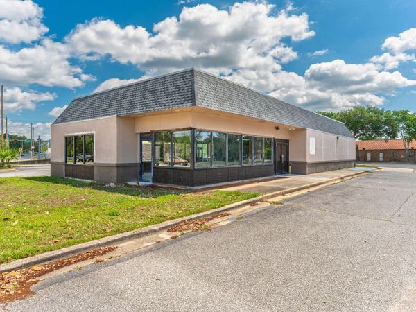 1281 Eglin Parkway, Shalimar, FL 32579