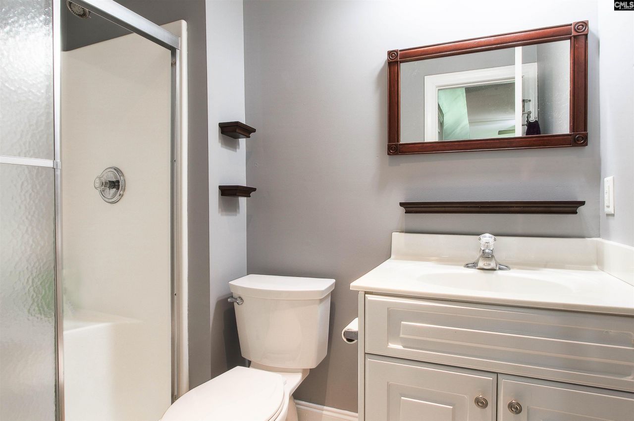 129 Linkside Court Photo 16