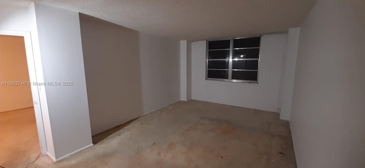 251 174th St, Unit 1711, Sunny Isles Beach, FL 33160 Photo