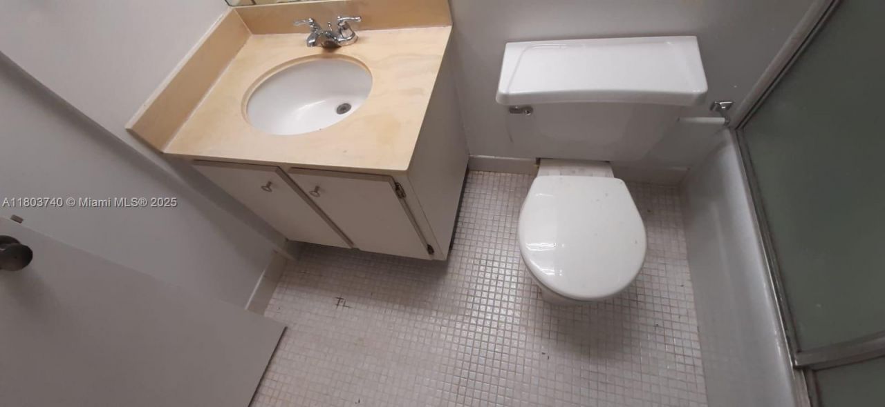 251 174th St, Unit 1711, Sunny Isles Beach, FL 33160 Photo