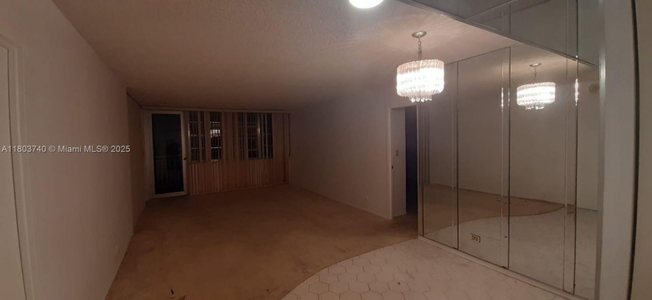 251 174th St, Unit 1711, Sunny Isles Beach, FL 33160 Photo