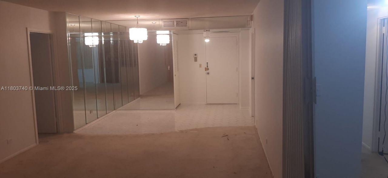 251 174th St, Unit 1711, Sunny Isles Beach, FL 33160 Photo