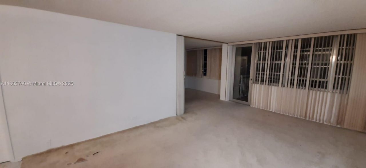 251 174th St, Unit 1711, Sunny Isles Beach, FL 33160 Photo