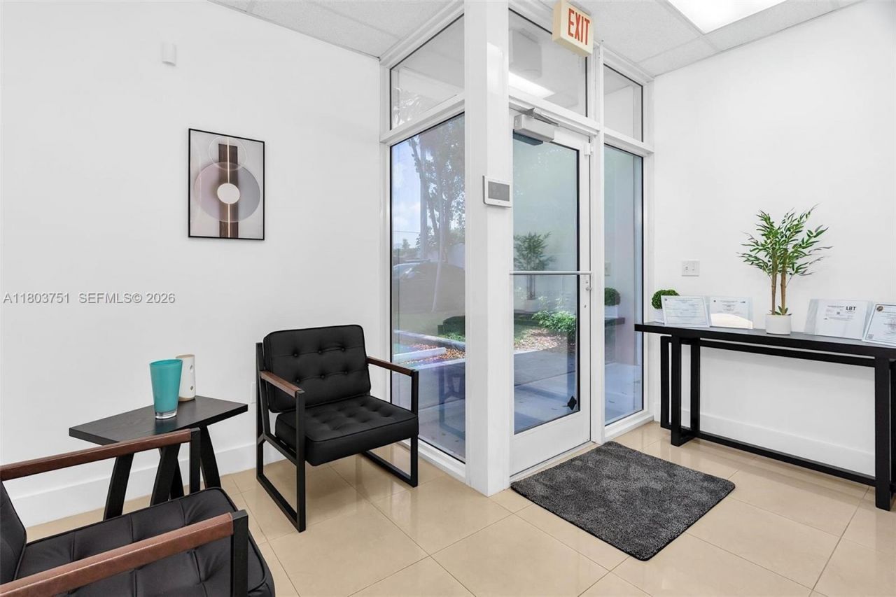 2400 NW 87th Pl, Unit 2400-2402, Doral, FL 33172 Photo