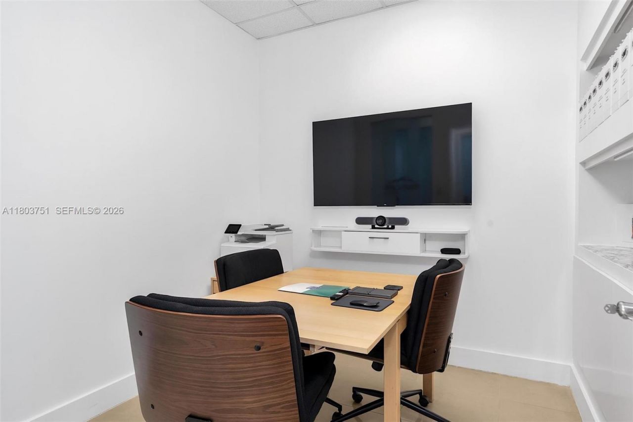 2400 NW 87th Pl, Unit 2400-2402, Doral, FL 33172 Photo