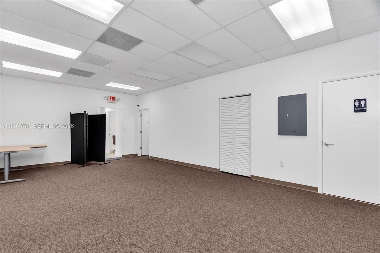 2400 NW 87th Pl, Unit 2400-2402, Doral, FL 33172 Photo