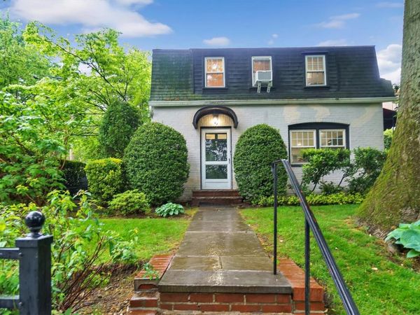 19 Barstow Road, Unit G, Great Neck, NY 11021