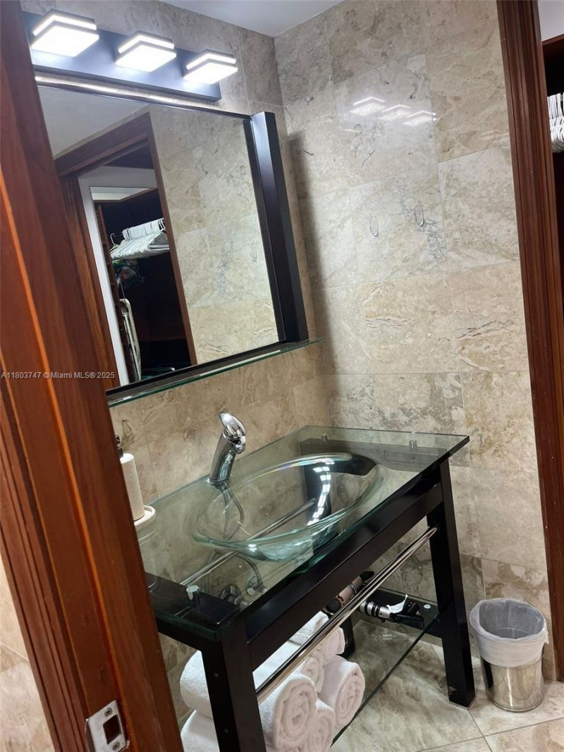 2301 Collins Ave, Unit 731, Miami Beach, FL 33139 Photo