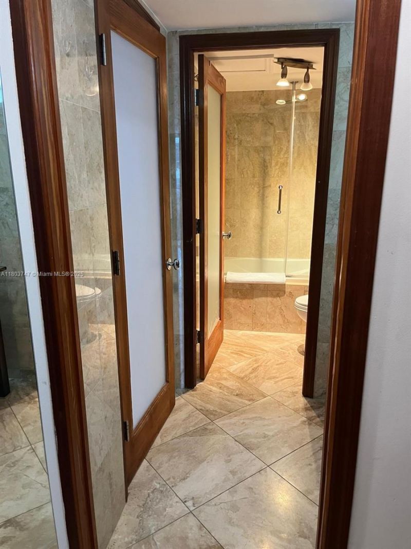 2301 Collins Ave, Unit 731, Miami Beach, FL 33139 Photo