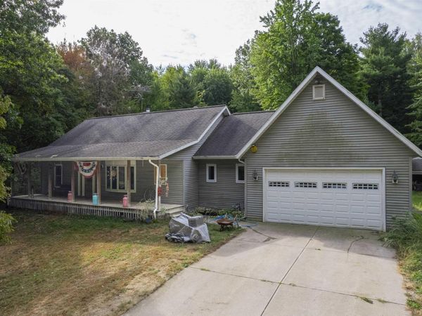 344 E 650 N., New Carlisle, IN 46350