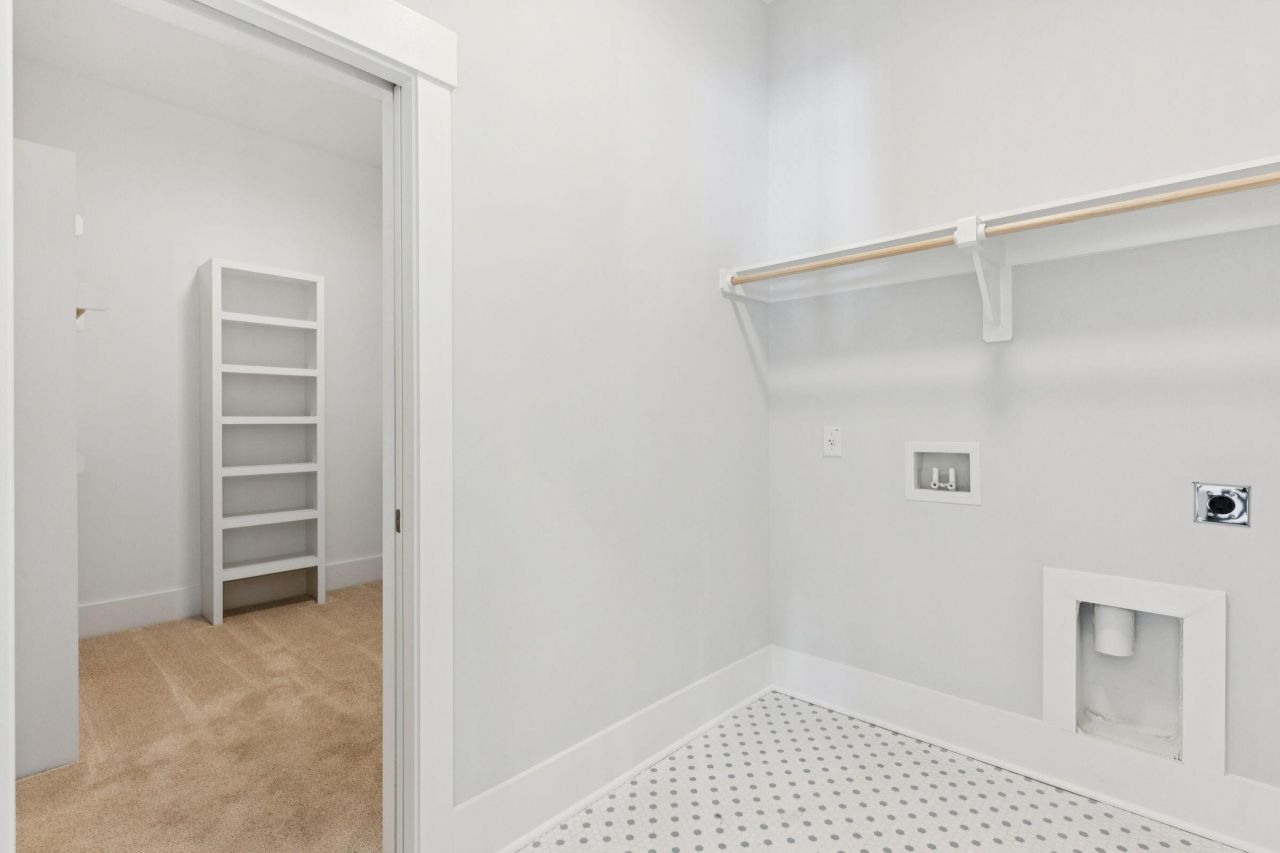 822 Gentle Breeze Drive Photo 23