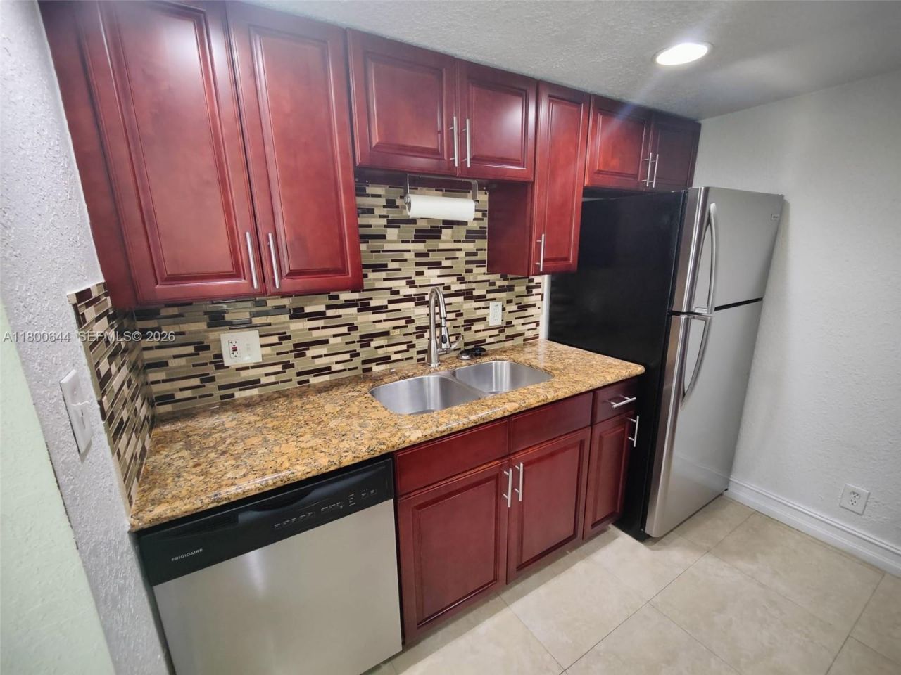 616 Executive Center Dr, Unit 107, West Palm Beach, FL 33401 Photo