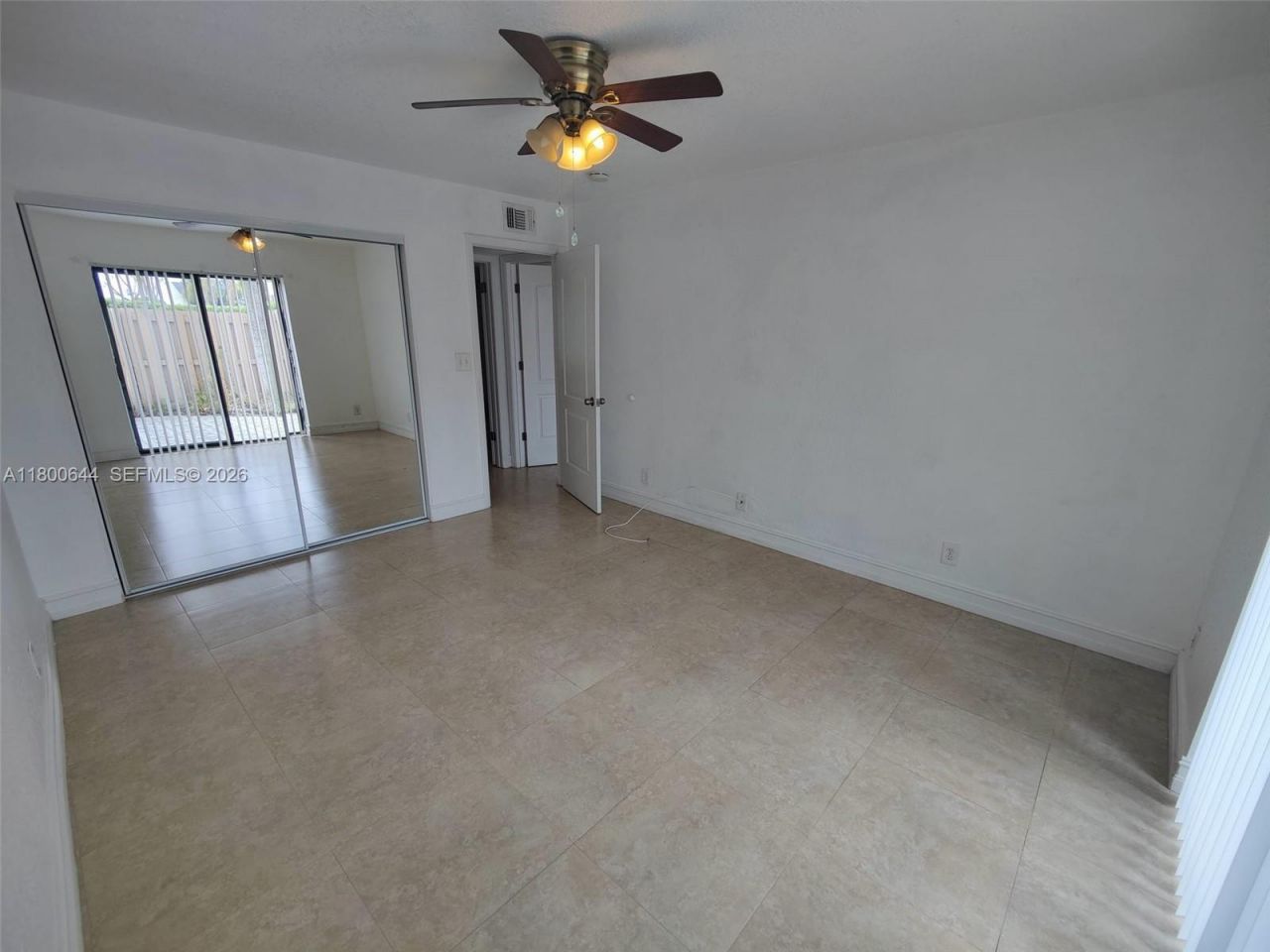 616 Executive Center Dr, Unit 107, West Palm Beach, FL 33401 Photo