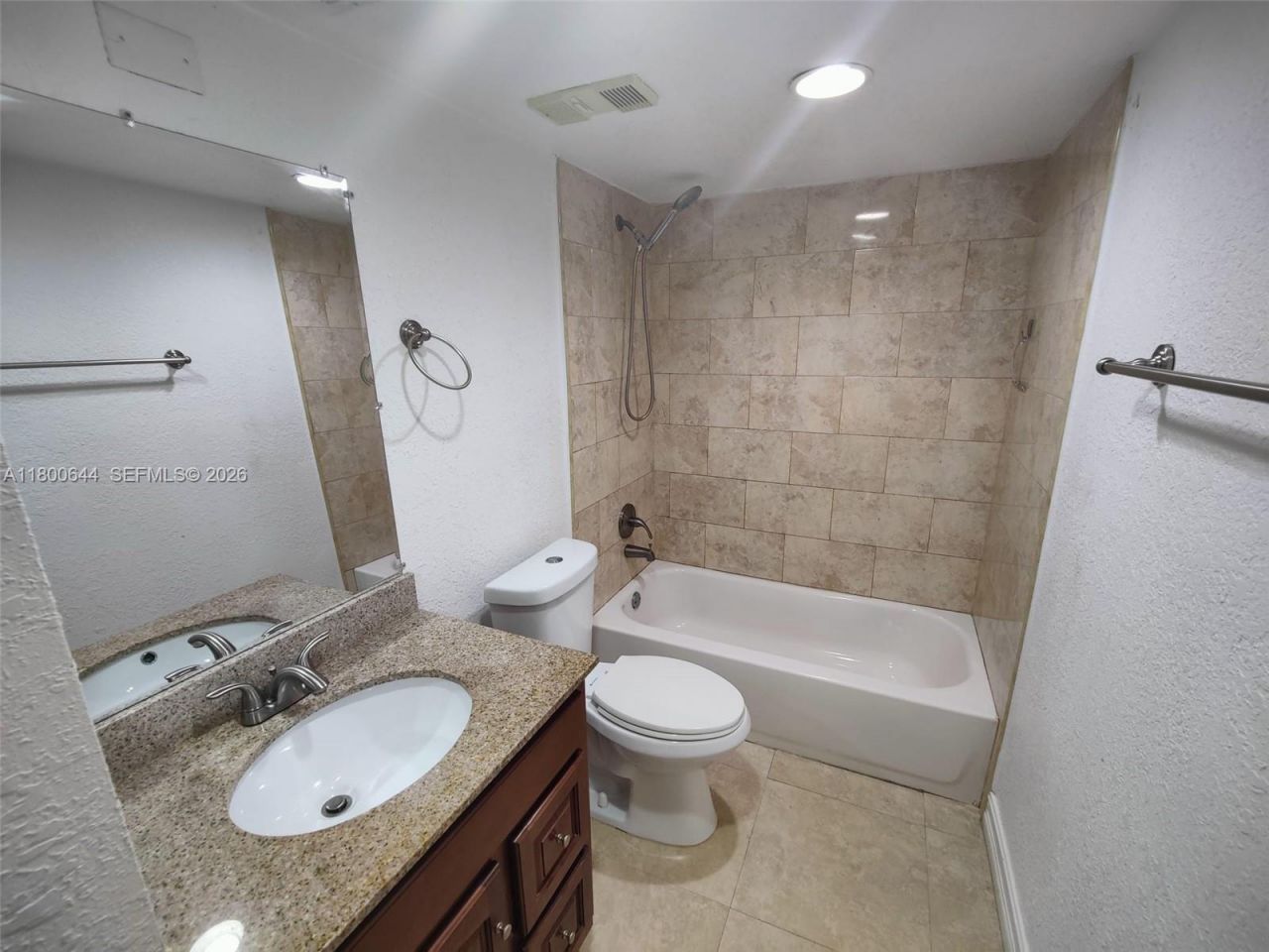 616 Executive Center Dr, Unit 107, West Palm Beach, FL 33401 Photo