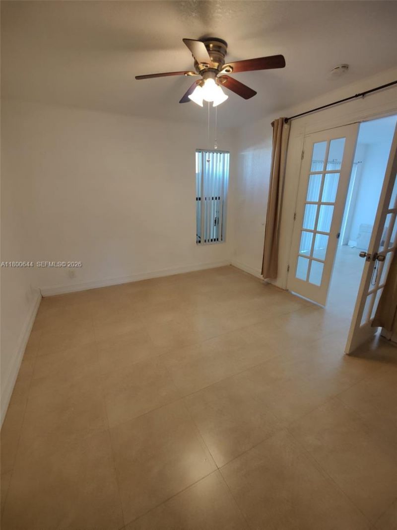 616 Executive Center Dr, Unit 107, West Palm Beach, FL 33401 Photo