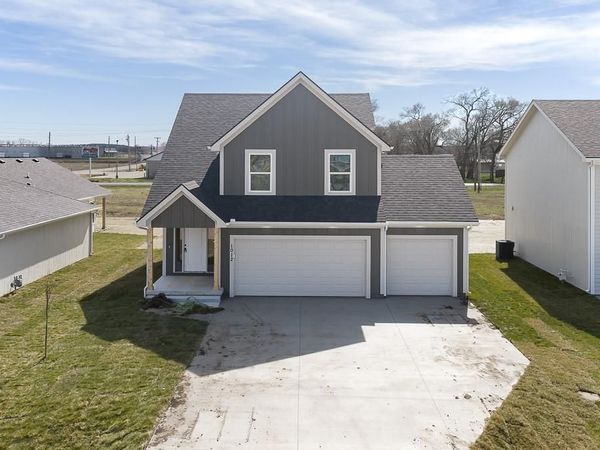 1012 2nd Street, Perry, KS 66073