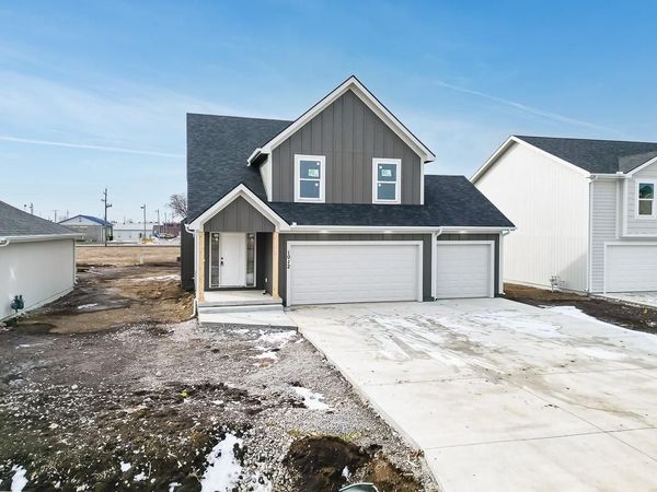 1012 2nd Street, Perry, KS 66073
