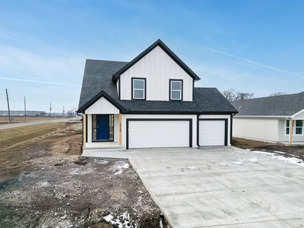 1016 2nd Street, Perry, KS 66073