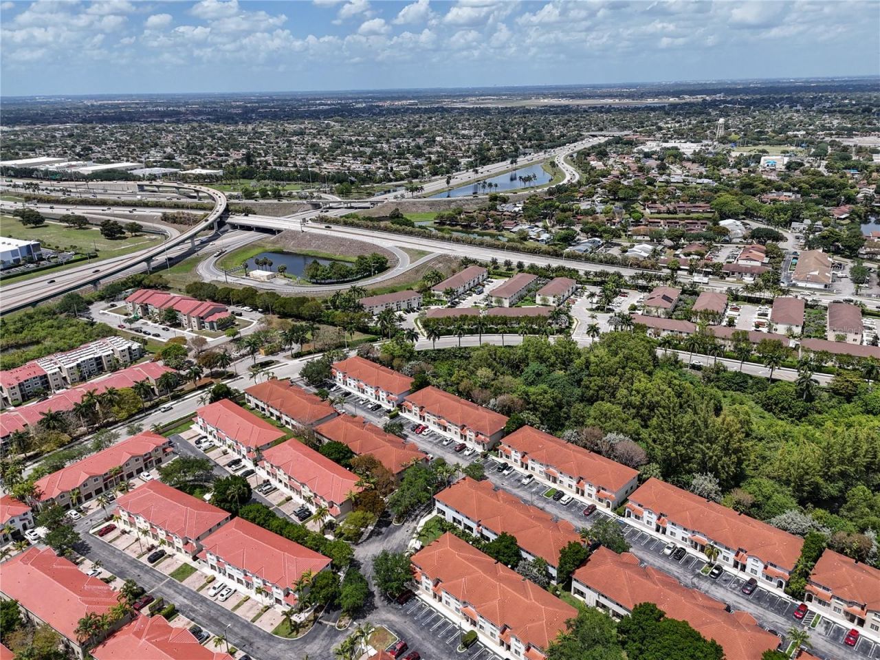 21115 NW 14th Place, Unit 2, Miami, FL 33169 Photo