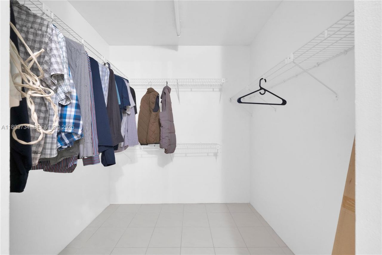 1400 Saint Charles Pl, Unit L4, Pembroke Pines, FL 33026 Photo