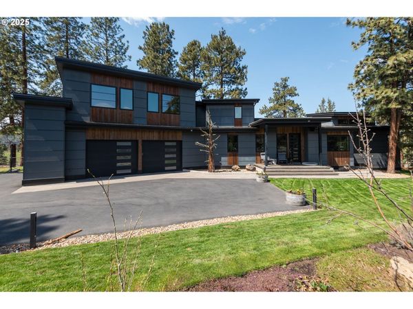 21060 KNOTT RD, Bend, OR 97702