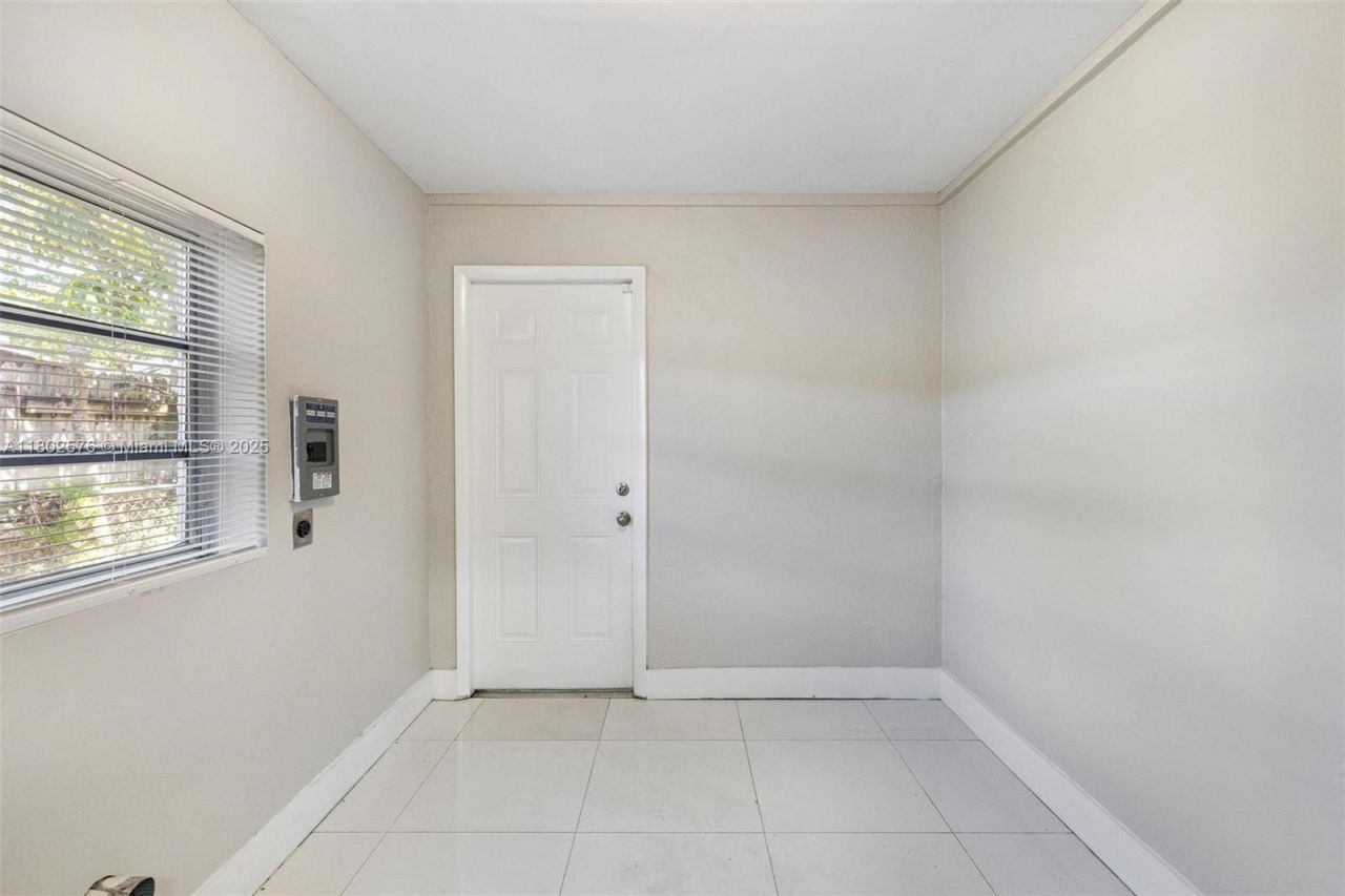 3271 Auburn Blvd, Fort Lauderdale, FL 33312 Photo