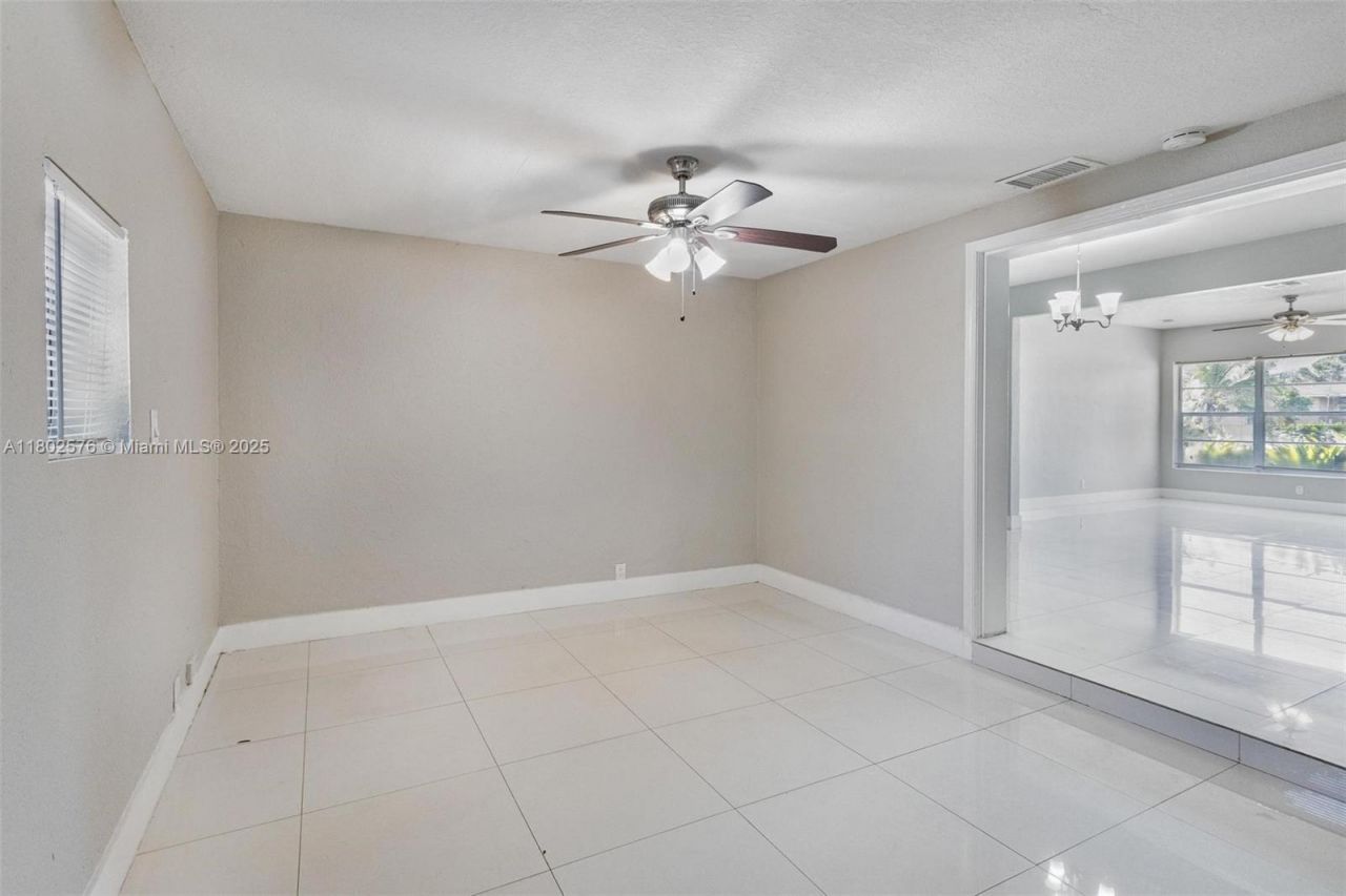 3271 Auburn Blvd, Fort Lauderdale, FL 33312 Photo