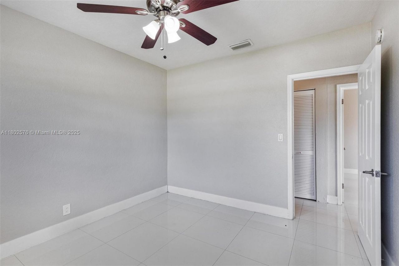 3271 Auburn Blvd, Fort Lauderdale, FL 33312 Photo