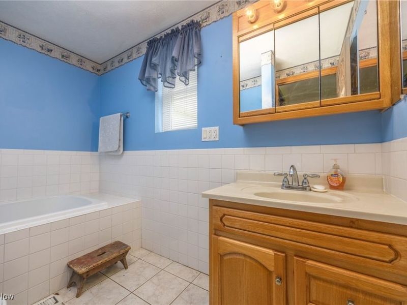 50504 State Route 556, Clarington, OH 43915 Photo 12