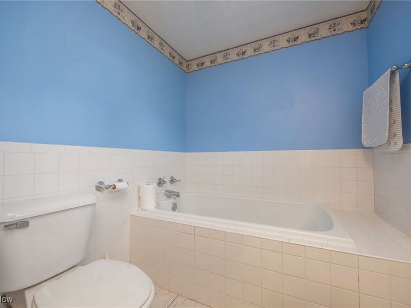 50504 State Route 556, Clarington, OH 43915 Photo 13