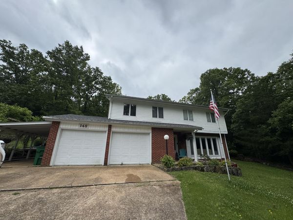 148 W Lakeshore Drive, Cherokee Village, AR 72529