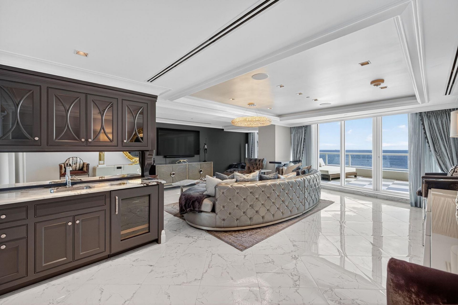 1 N Fort Lauderdale Beach Boulevard, Unit 2203, Fort Lauderdale, FL 33304 Photo