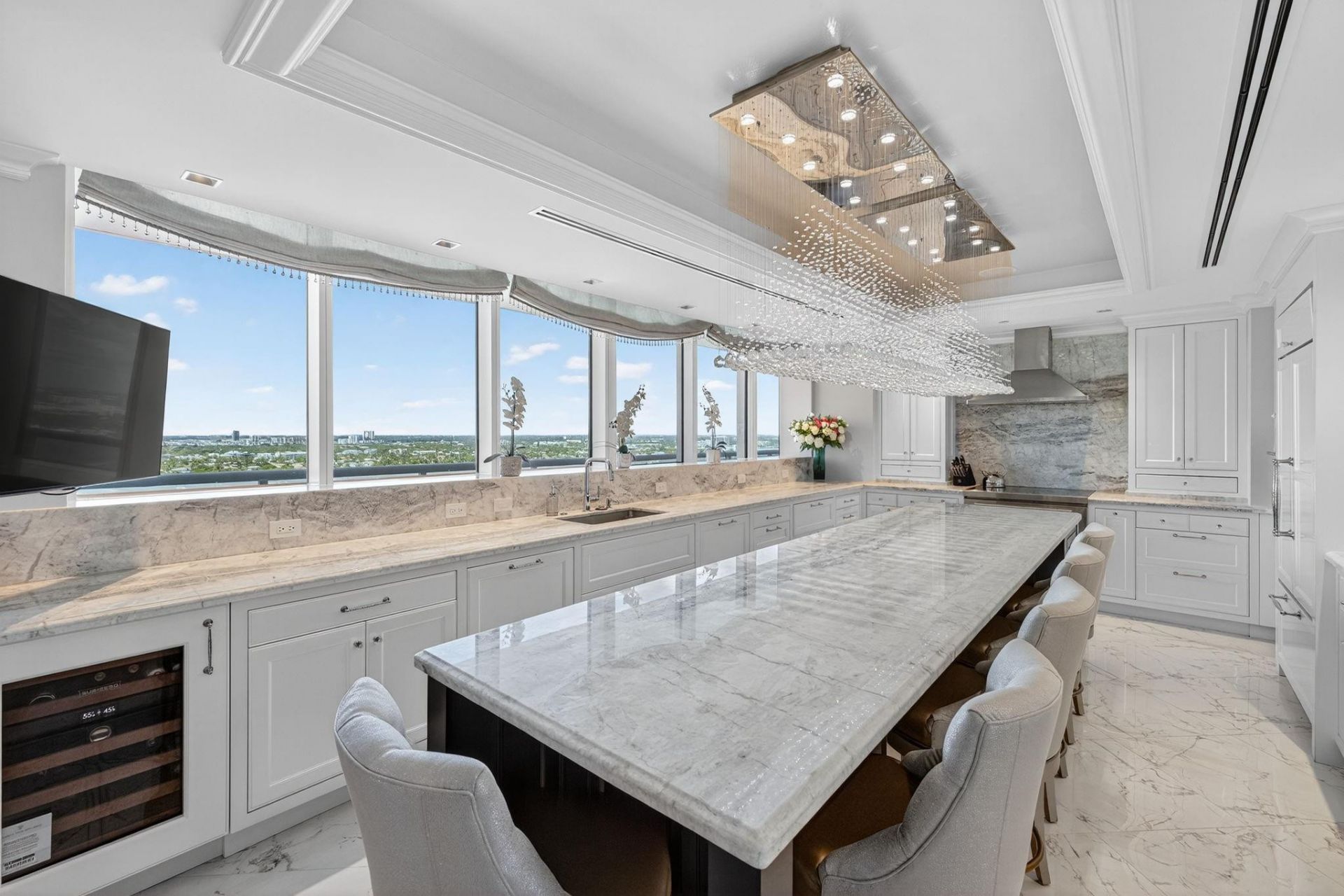 1 N Fort Lauderdale Beach Boulevard, Unit 2203, Fort Lauderdale, FL 33304 Photo