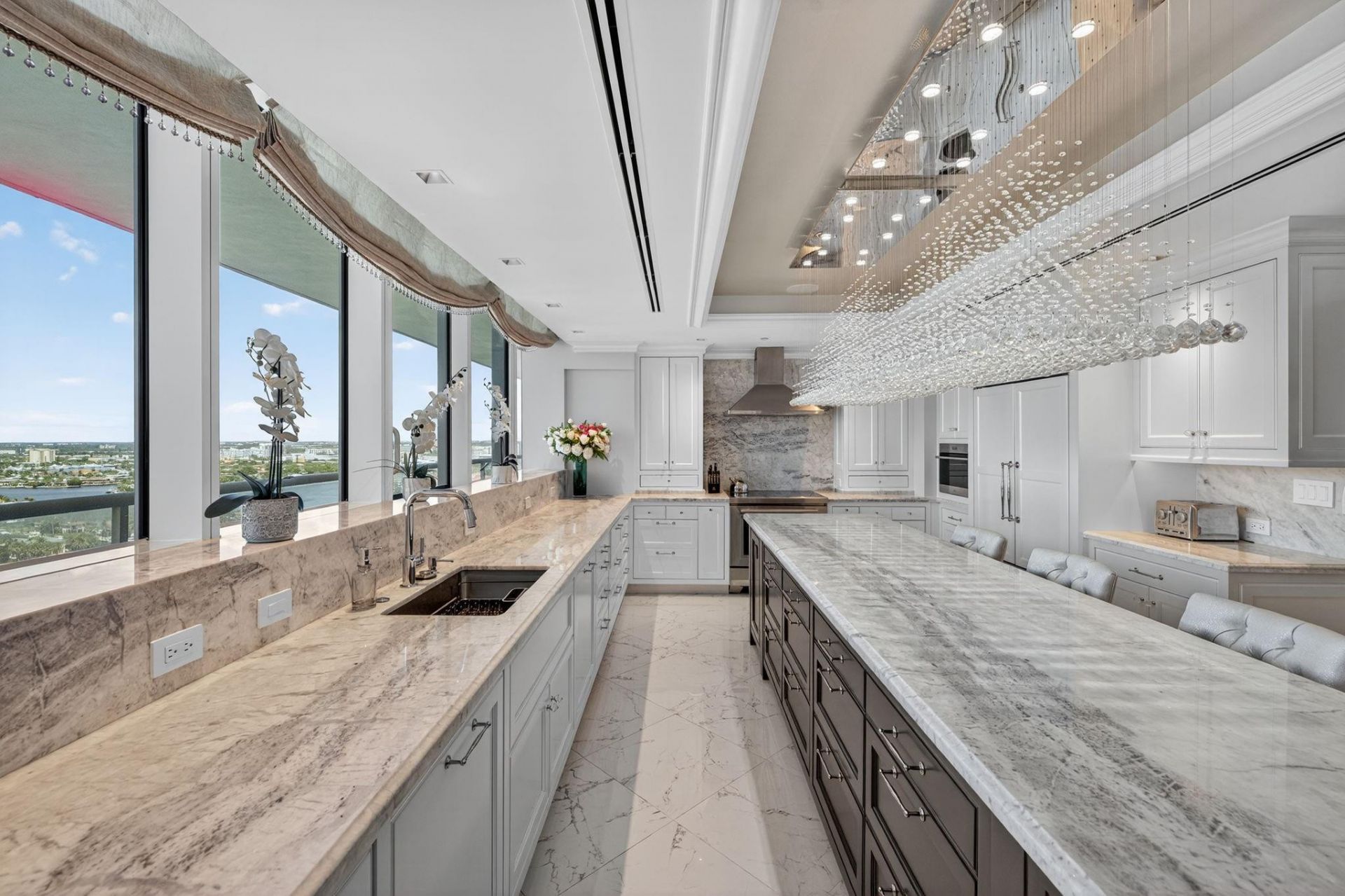 1 N Fort Lauderdale Beach Boulevard, Unit 2203, Fort Lauderdale, FL 33304 Photo