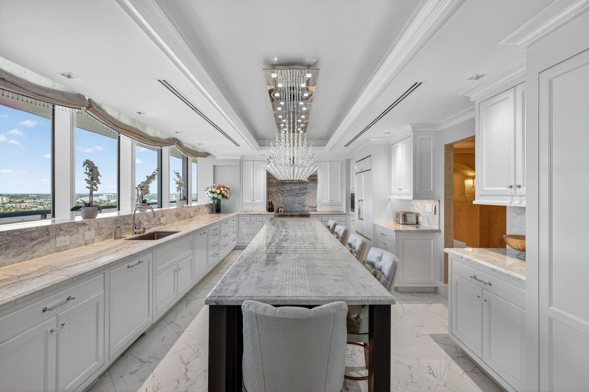 1 N Fort Lauderdale Beach Boulevard, Unit 2203, Fort Lauderdale, FL 33304 Photo