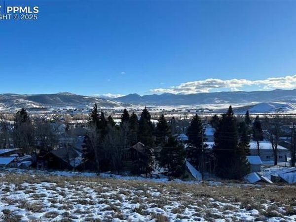 220 E Garnet Avenue, Granby, CO 80446