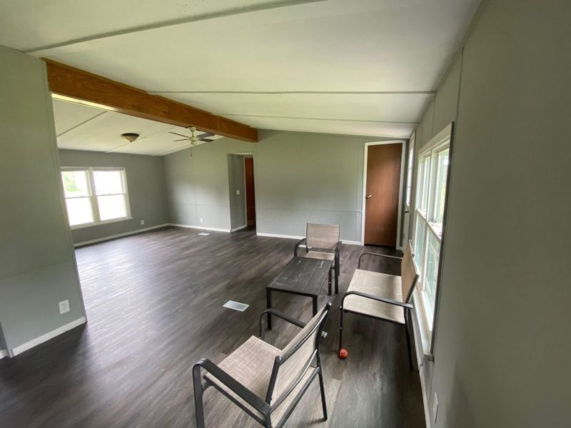 4 S Central Street, Ashley, OH 43003 Photo 8