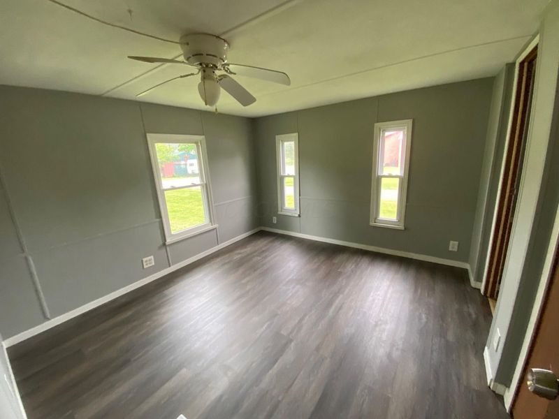 4 S Central Street, Ashley, OH 43003 Photo 9