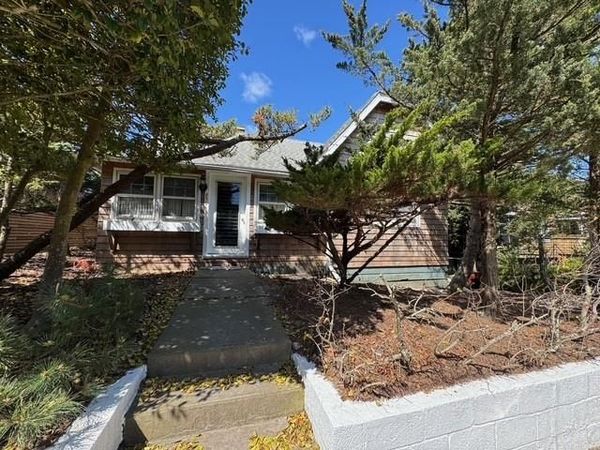 850 Evergreen Walk, Ocean Beach, NY 11770