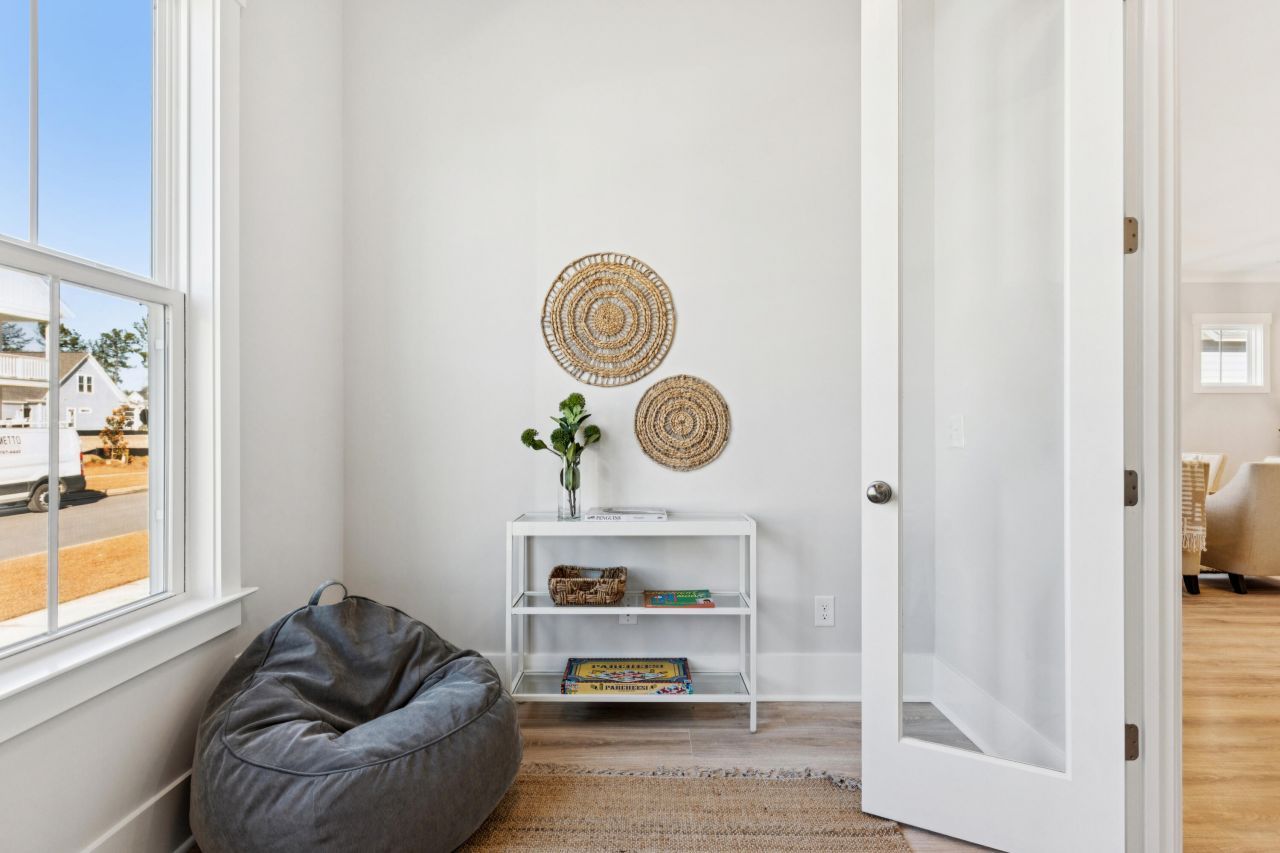 723 Rumbling Leaf Lane Photo 15