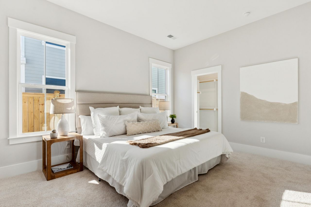 723 Rumbling Leaf Lane Photo 18