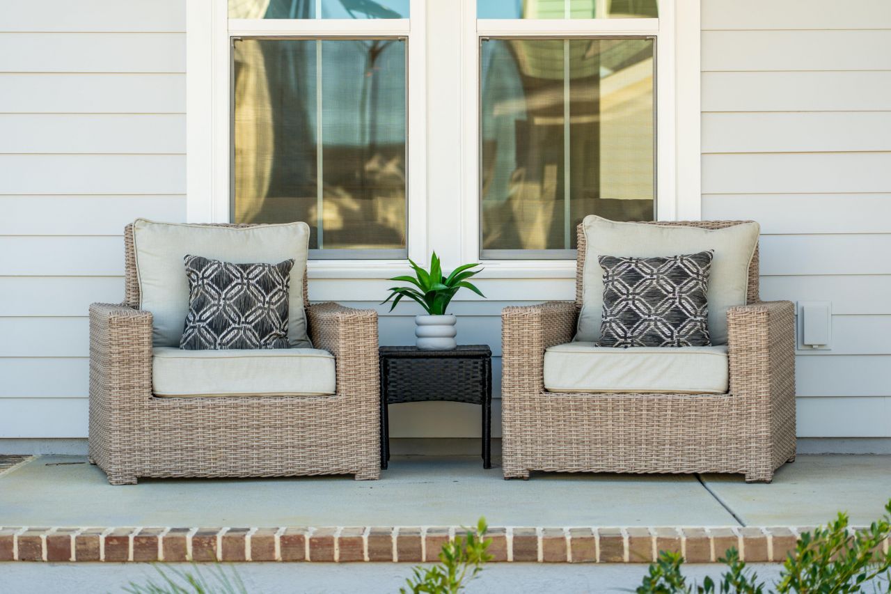 723 Rumbling Leaf Lane Photo 4