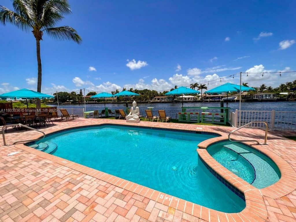 605 S Riverside Dr, Unit 1-5, Pompano Beach, FL 33062 Photo